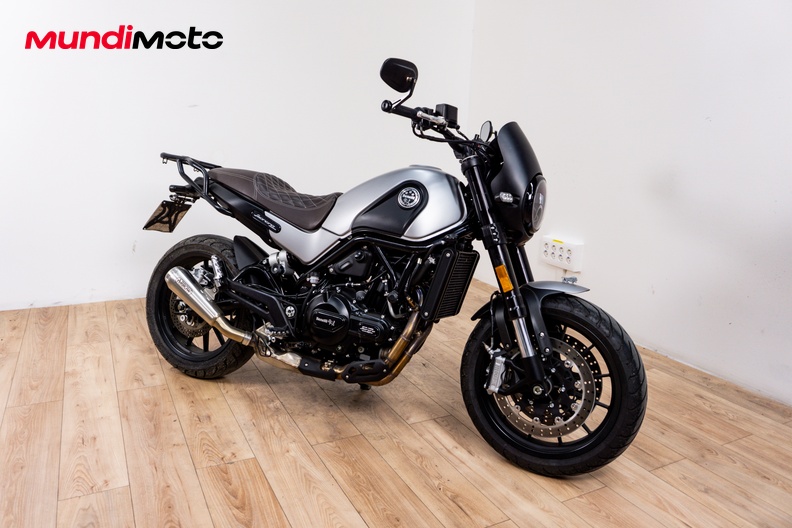Motorbike image 1