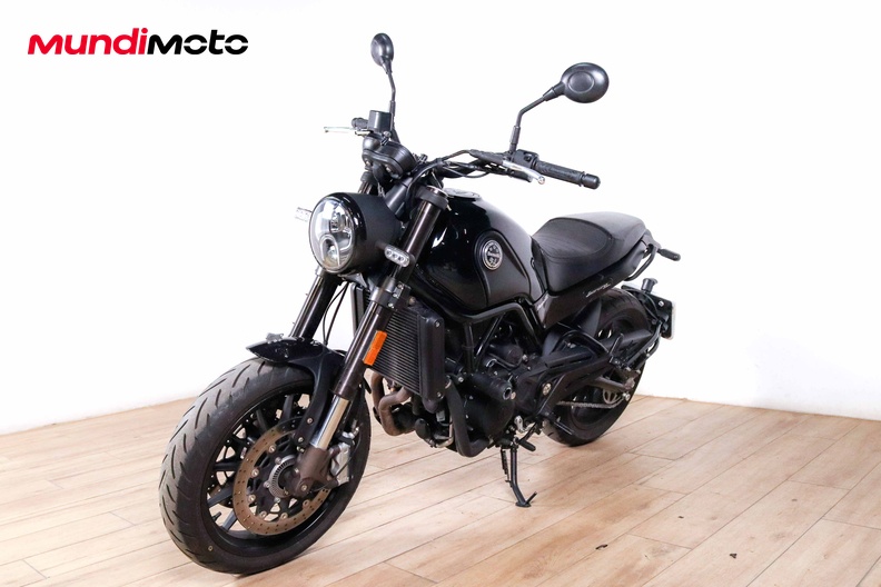Motorbike image 7