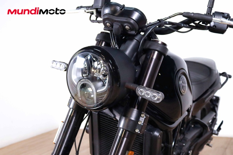 Motorbike image 8