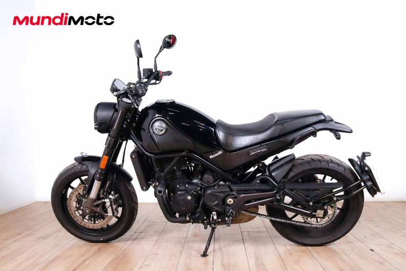 Motorbike image 5