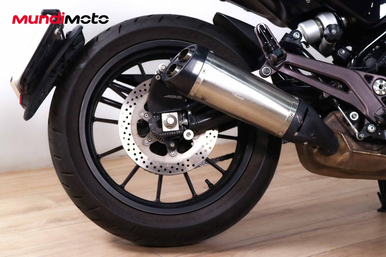 Motorbike image 3