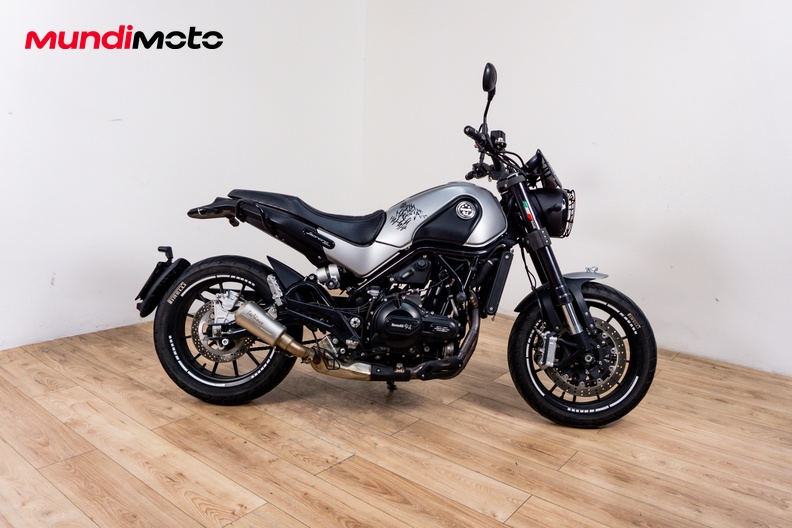 Motorbike image 0