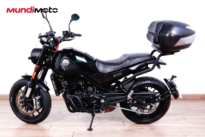 Motorbike image 5