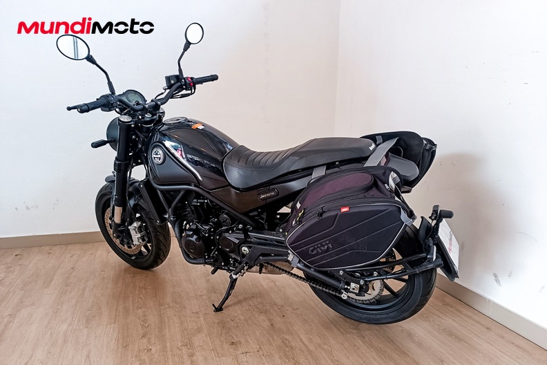 Motorbike image 7