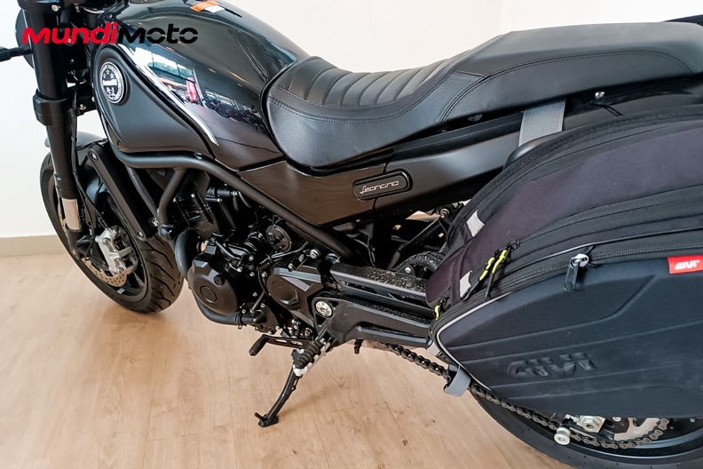 Motorbike image 8