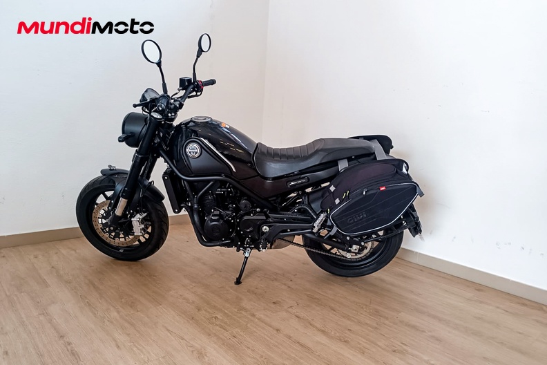 Motorbike image 5