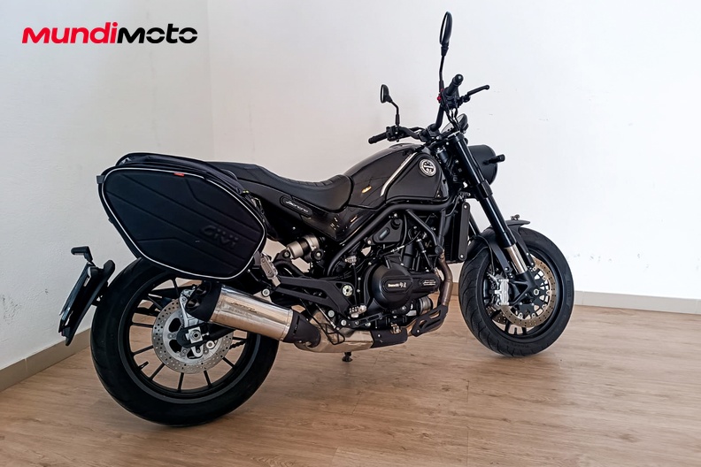 Motorbike image 2
