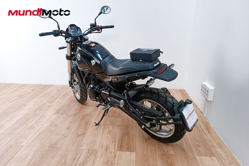 Motorbike image 7