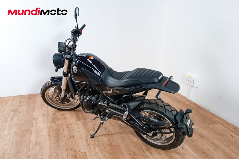 Motorbike image 7