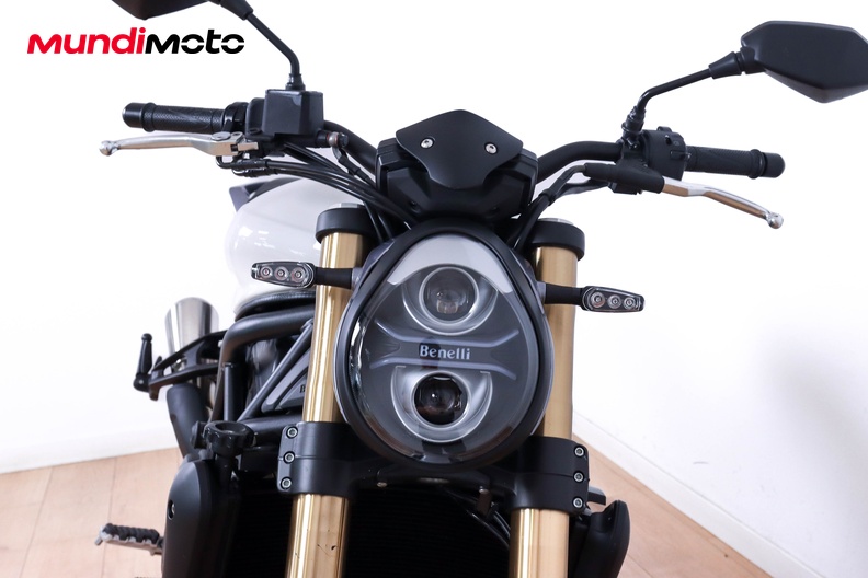 Motorbike image 4