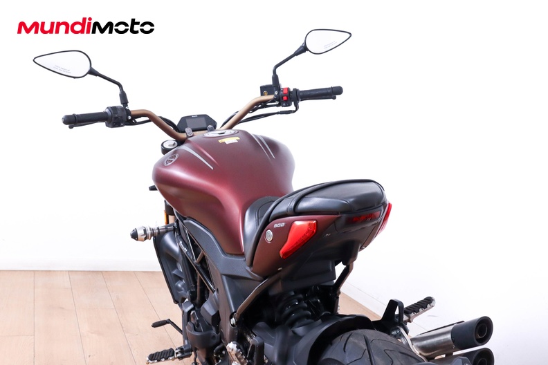 Motorbike image 9