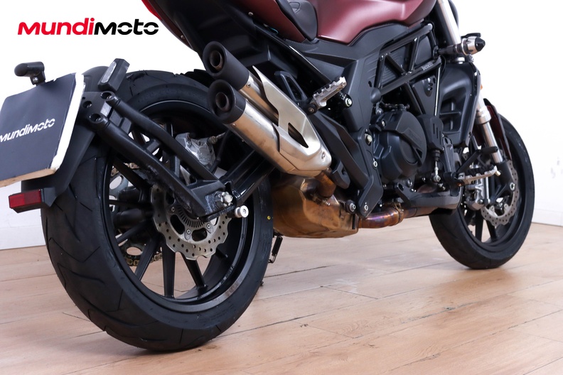 Motorbike image 3