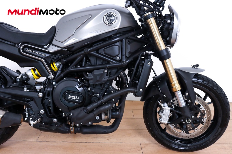 Motorbike image 13