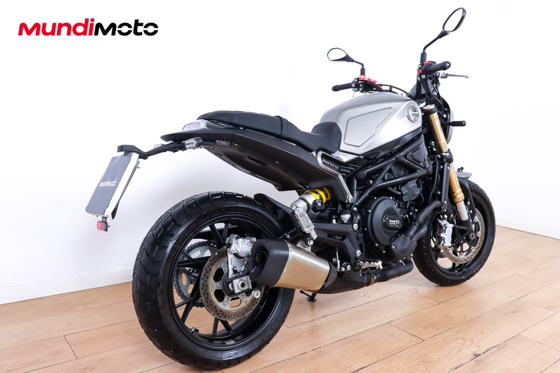Motorbike image 2