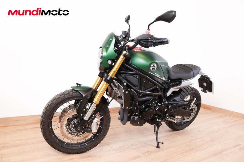 Motorbike image 6