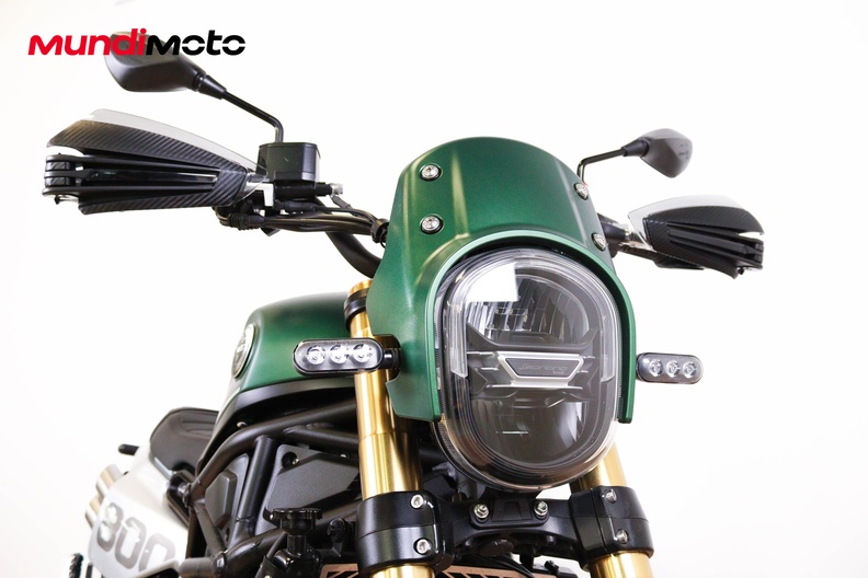 Motorbike image 4