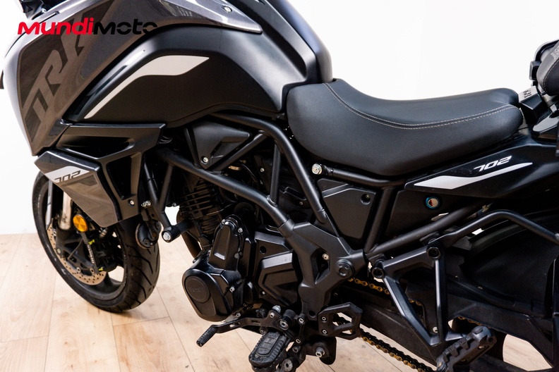 Motorbike image 8