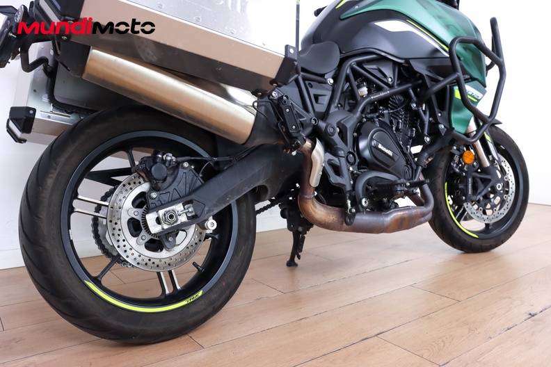 Motorbike image 3