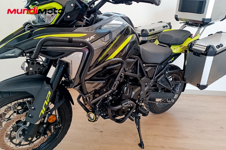 Motorbike image 9