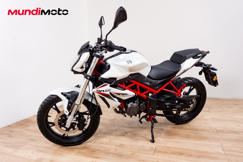 Motorbike image 6