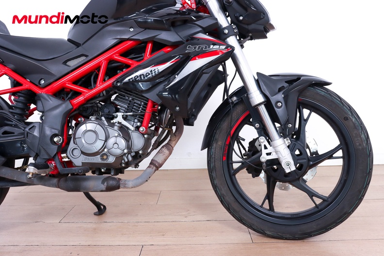 Motorbike image 13