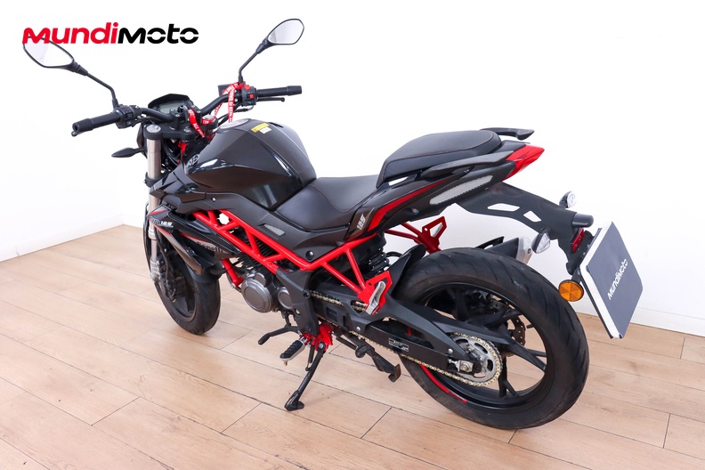 Motorbike image 6