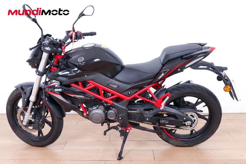 Motorbike image 5