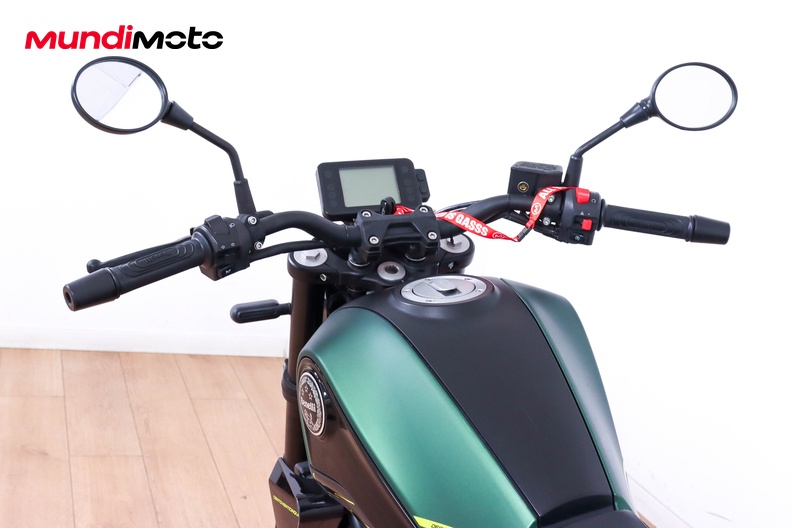 Motorbike image 10