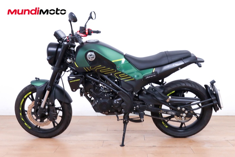 Motorbike image 5