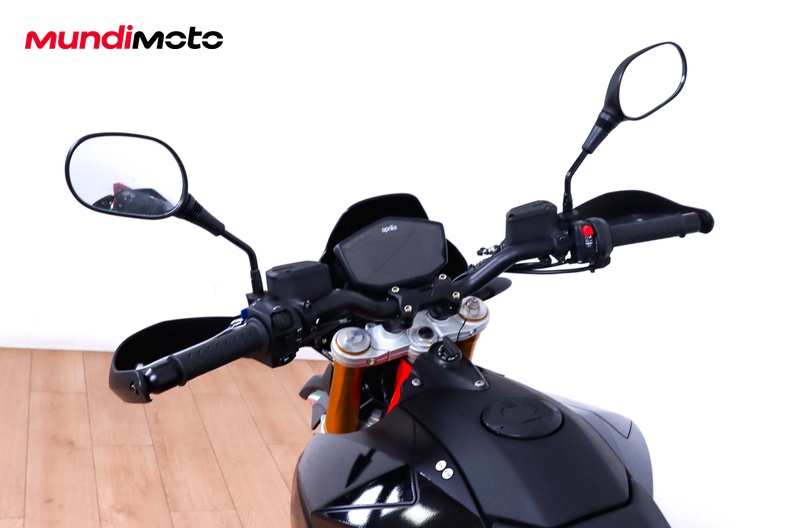 Motorbike image 10