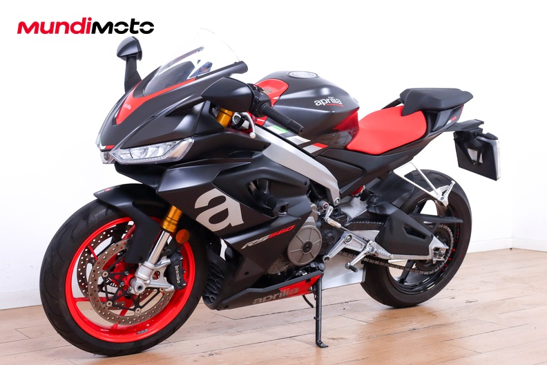 Motorbike image 7