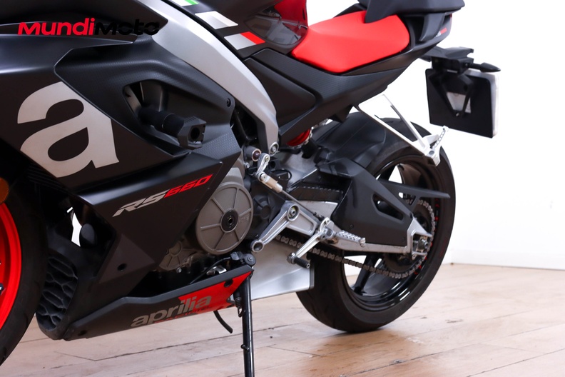 Motorbike image 8