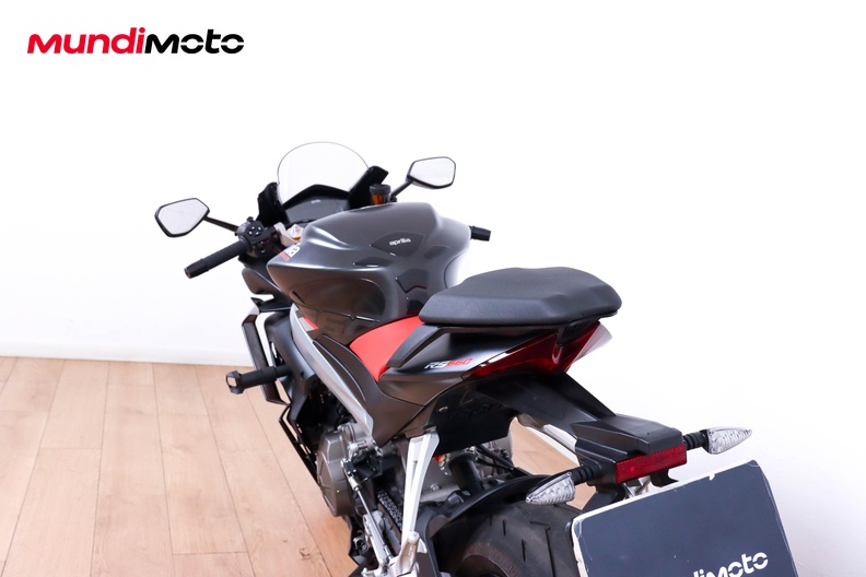 Motorbike image 9