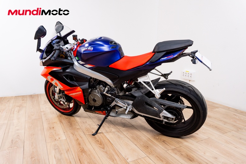 Motorbike image 7