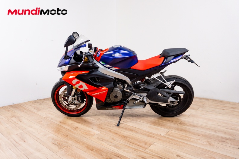 Motorbike image 5