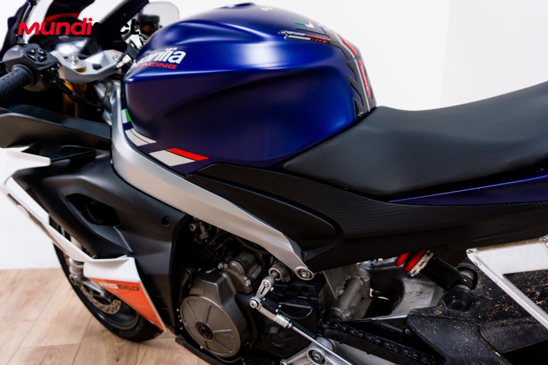 Motorbike image 8