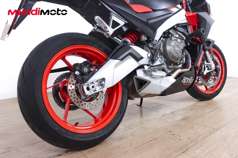 Motorbike image 3