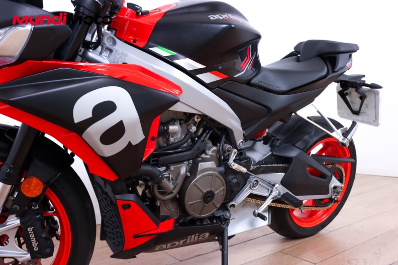 Motorbike image 8