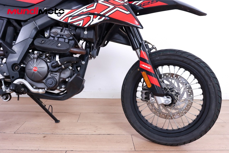 Motorbike image 12