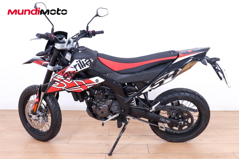 Motorbike image 5