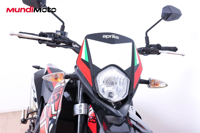 Motorbike image 4