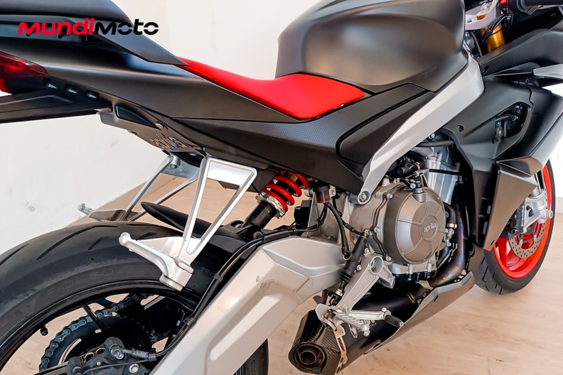 Motorbike image 3
