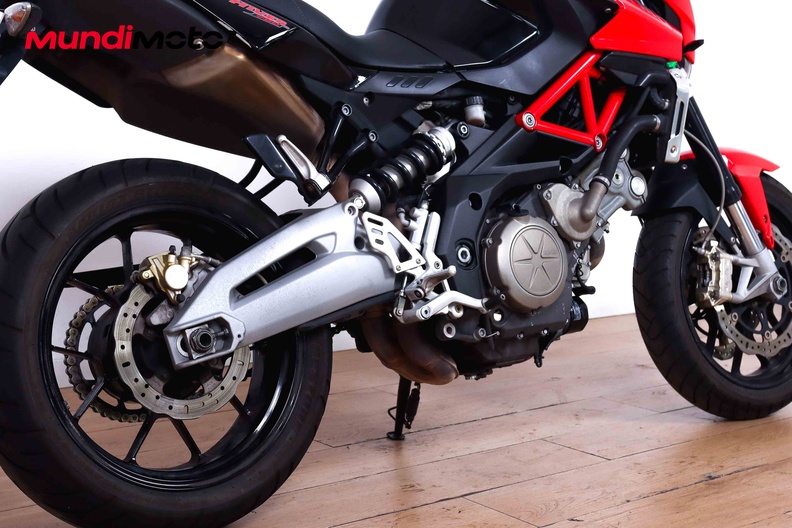 Motorbike image 3
