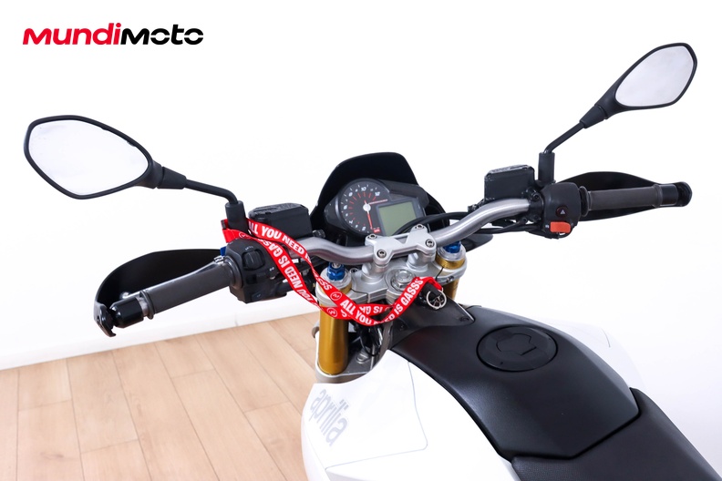 Motorbike image 10