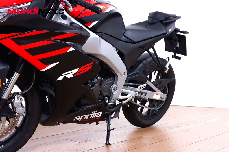 Motorbike image 8