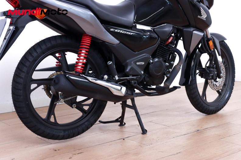 Motorbike image 3