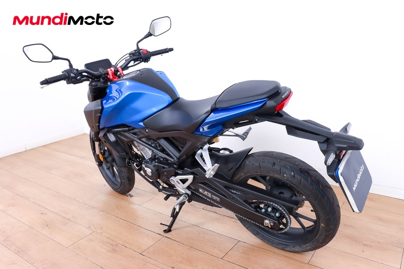 Motorbike image 6