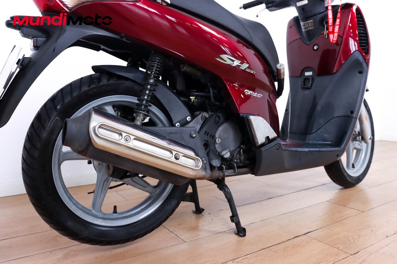 Motorbike image 3