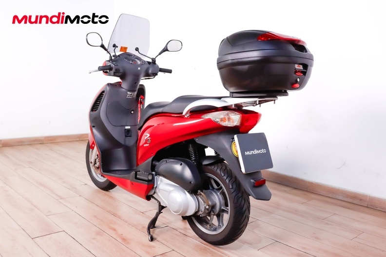 Motorbike image 6