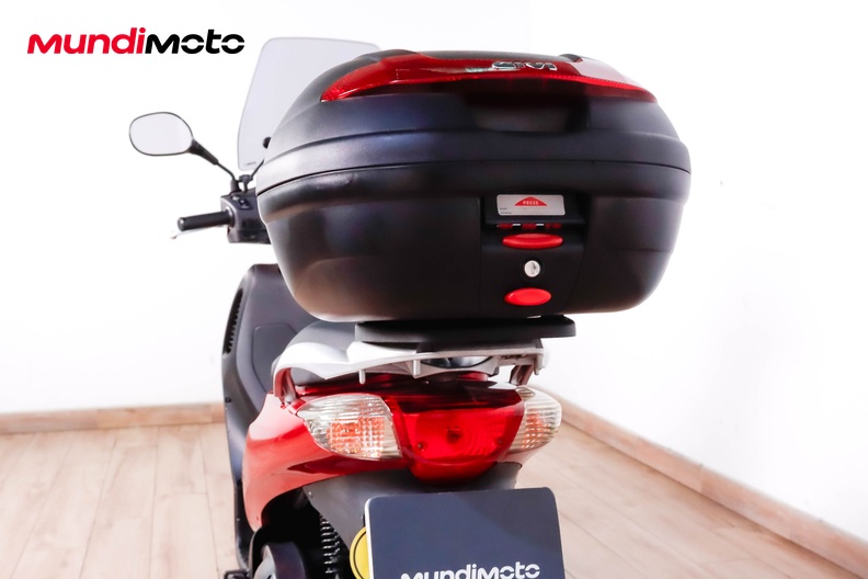 Motorbike image 9